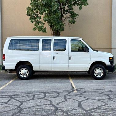 2010 Ford E350 Super Duty XL