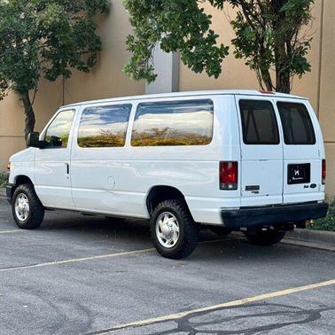 2010 Ford E350 Super Duty XL