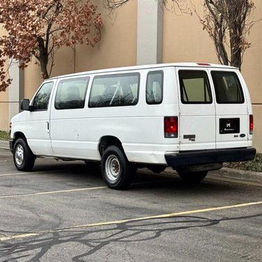 2009 Ford E350 Super Duty XL Wagon