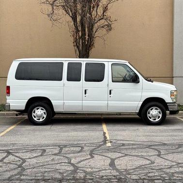 2010 Ford E350 Super Duty XL
