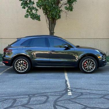 2018 Porsche Macan Turbo w/Performance Package