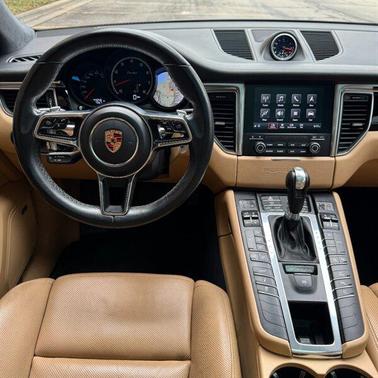 2018 Porsche Macan Turbo w/Performance Package
