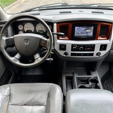 Bright Silver Metallic Clearcoat 2007 Dodge Ram 2500 Laramie Mega Cab