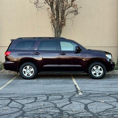 2016 Toyota Sequoia SR5