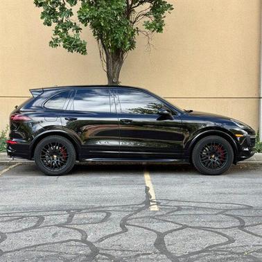 2018 Porsche Cayenne GTS