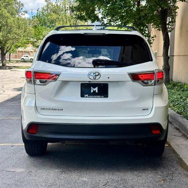 Blizzard Pearl 2015 Toyota Highlander XLE