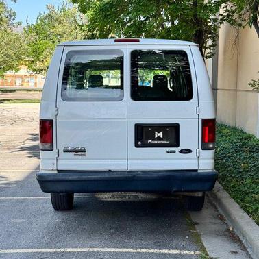 Oxford White Clearcoat 2009 Ford E350 Super Duty XL Wagon