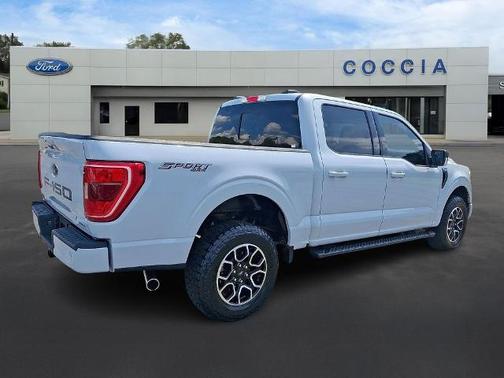 SPACE WHITE METALLIC 2022 Ford F-150 XLT