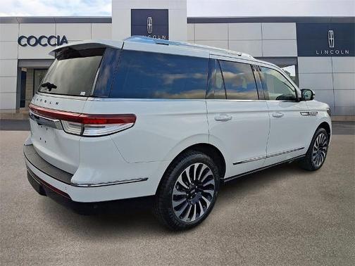 2024 Lincoln Navigator BLACK LABEL