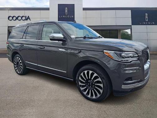 CHROMA CAVIAR DARK GRAY MET 2024 Lincoln Navigator BLACK LABEL