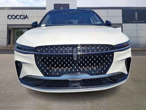 WHITE PLATINUM MET 3C 2024 Lincoln Nautilus BLACK LABEL