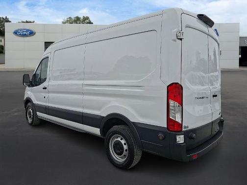 2018 Ford Transit-250 148 WB MEDIUM ROOF CARGO