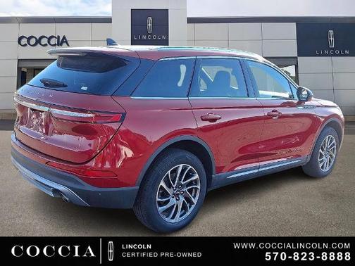 RED CARPET MET TC 2022 Lincoln Corsair STANDARD