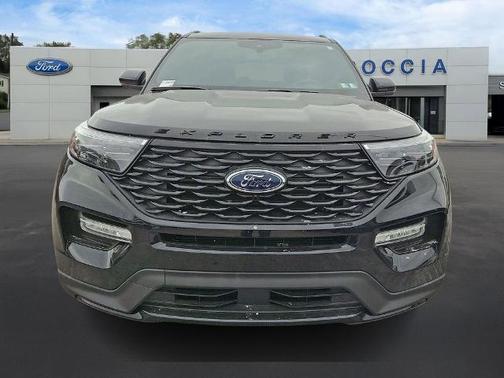 2024 Ford Explorer ST-LINE