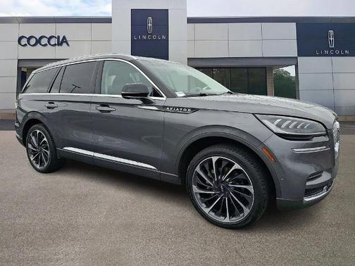 ASHER GRAY MET CC 2024 Lincoln Aviator RESERVE