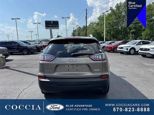 2019 Jeep Cherokee LATITUDE PLUS