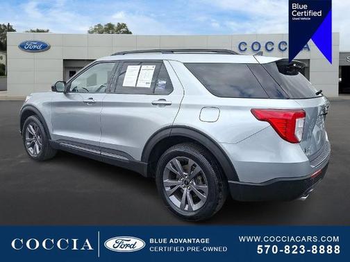 ICONIC SILVER METALLIC 2023 Ford Explorer XLT