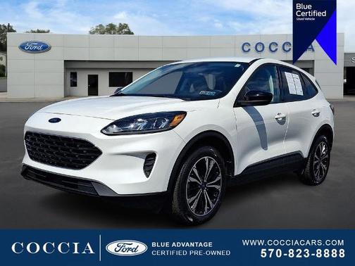 STAR WHITE METALLIC TRI-COA 2022 Ford Escape SE
