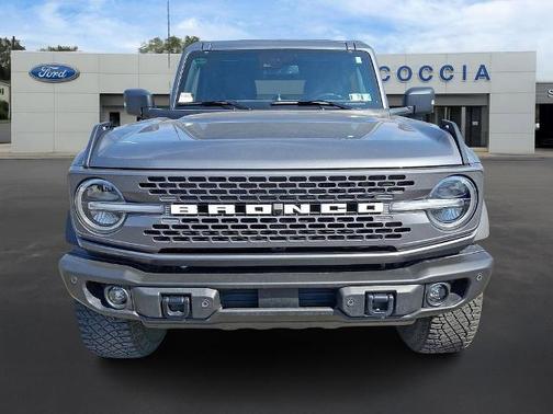 CARBONIZED GRAY METALLIC 2023 Ford Bronco BASE