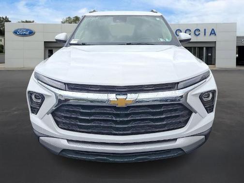 Summit White 2024 Chevrolet Trailblazer LT