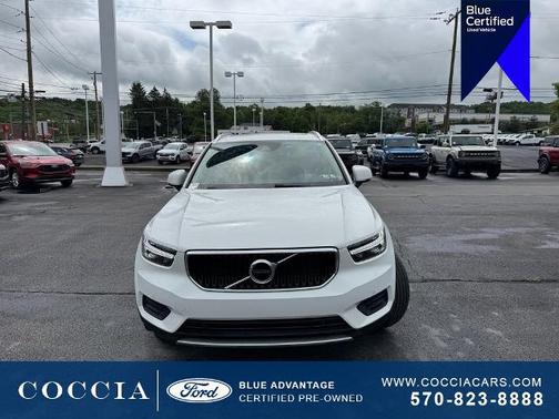 2020 Volvo XC40 T5 MOMENTUM