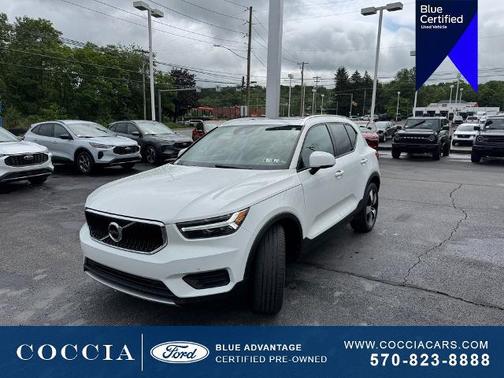 2020 Volvo XC40 T5 MOMENTUM