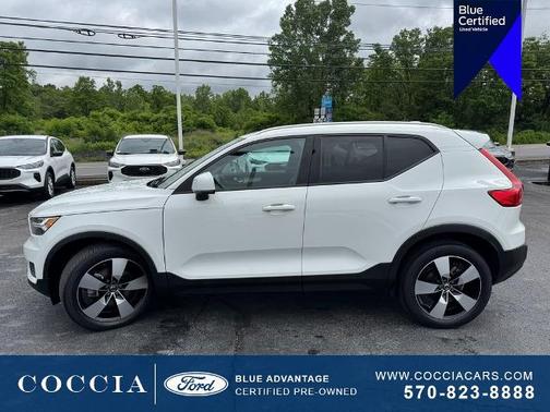 2020 Volvo XC40 T5 MOMENTUM