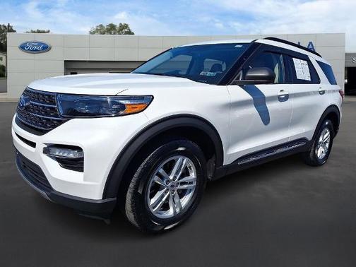 STAR WHITE MET TRI-COAT 2023 Ford Explorer XLT
