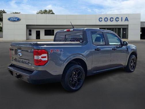 CARBONIZED GRAY METALLIC 2023 Ford Maverick XLT