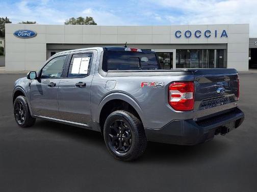 CARBONIZED GRAY METALLIC 2023 Ford Maverick XLT