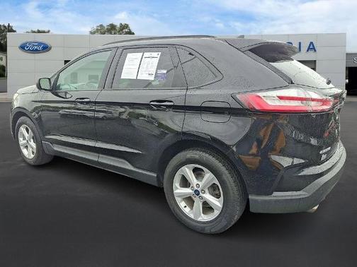 AGATE BLACK METALLIC 2020 Ford Edge SE