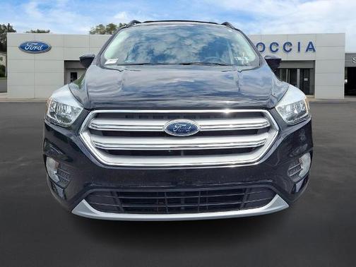 SHADOW BLACK 2018 Ford Escape SE