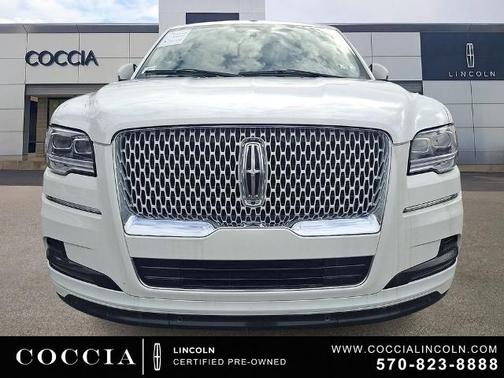 PRISTINE WHITE METALLIC 3C 2023 Lincoln Navigator L RESERVE