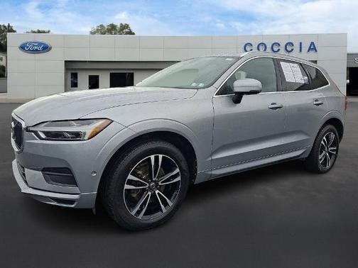 Electric Silver Metallic 2018 Volvo XC60 T5 MOMENTUM