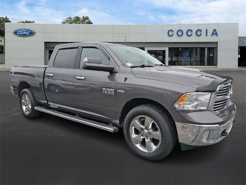 2017 RAM 1500 SLT