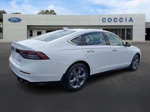 White 2023 Honda Accord EX-L