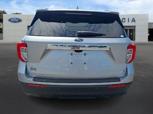 ICONIC SILVER METALLIC 2020 Ford Explorer XLT