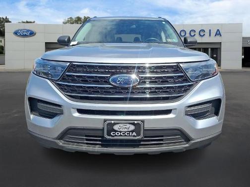ICONIC SILVER METALLIC 2020 Ford Explorer XLT