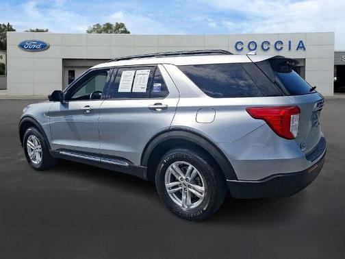 ICONIC SILVER METALLIC 2020 Ford Explorer XLT