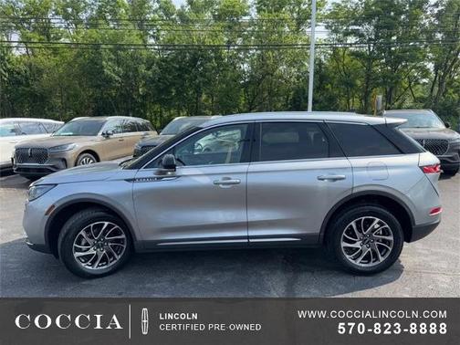 2022 Lincoln Corsair STANDARD