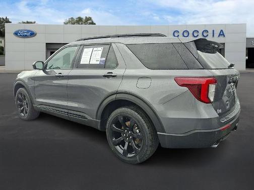 CARBONIZED GRAY METALLIC 2023 Ford Explorer ST-LINE