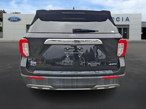 AGATE BLACK METALLIC 2023 Ford Explorer XLT