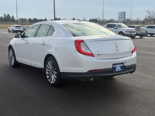 2014 Lincoln MKS Base