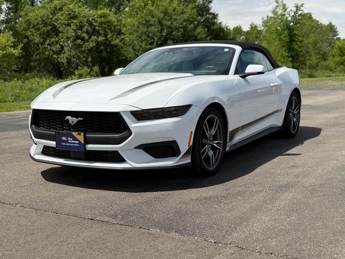 Oxford White 2025 Ford Mustang EcoBoost Premium