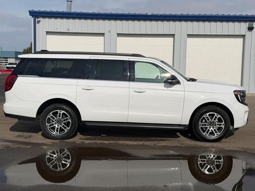 2025 Ford Expedition Max Active 4x4