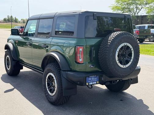 Eruption Green Metallic 2022 Ford Bronco Badlands