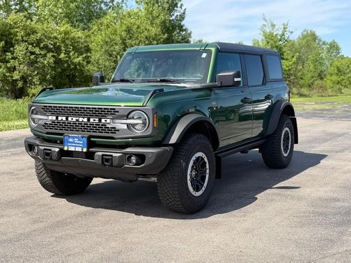 Eruption Green Metallic 2022 Ford Bronco Badlands