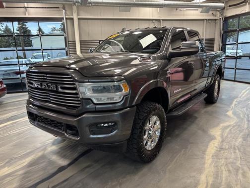 2022 RAM 2500 Laramie Crew Cab 4x4 6'4' Box