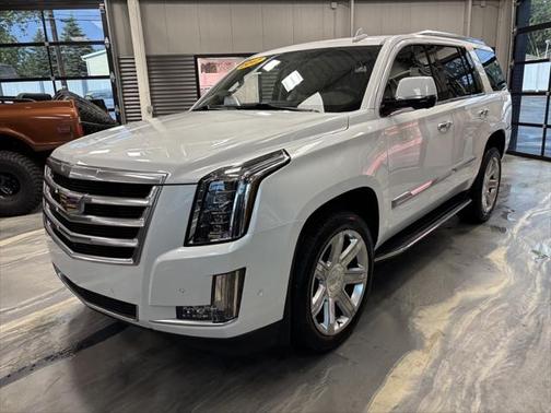 2017 Cadillac Escalade Luxury