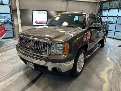 Medium Brown Metallic 2008 GMC Sierra 1500 SLE1 Crew Cab